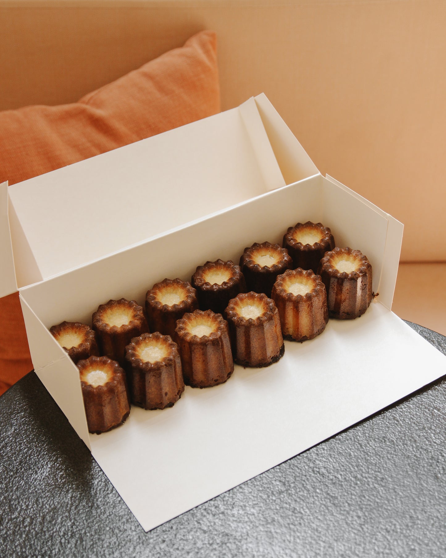 LE CANELÉ (12pc)